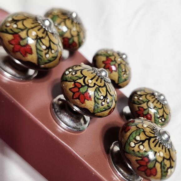 Floral vintage Ceramic Cabinet Knobs (Set of 6) - - Picture 8 of 8